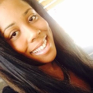 Meet your Posher, Dominique
